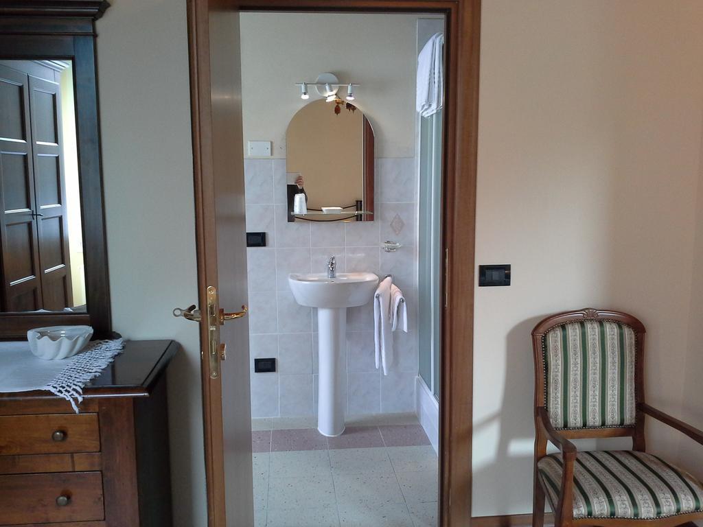 Bed and Breakfast Le Stanze Sul Po Ferrara Habitación foto